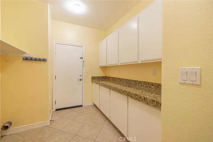 2042 W Avenue K13, Lancaster, California 93536