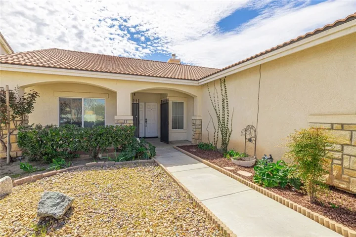 2042 W Avenue K13, Lancaster, California 93536