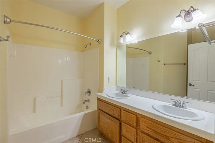 2042 W Avenue K13, Lancaster, California 93536