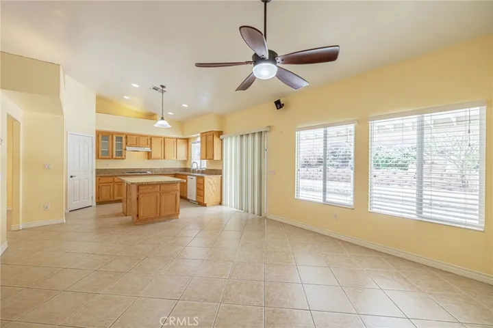 2042 W Avenue K13, Lancaster, California 93536