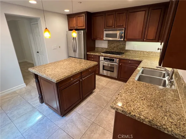 76 Orange Blossom Circle, Ladera Ranch, California 92694
