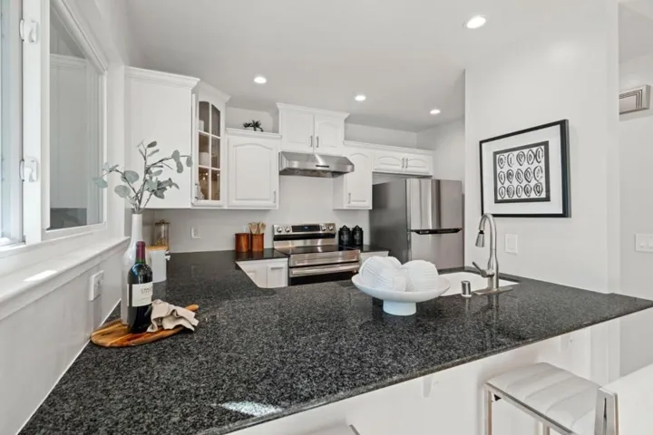 688 S Garland Terrace, Sunnyvale, California 94086