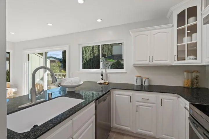 688 S Garland Terrace, Sunnyvale, California 94086
