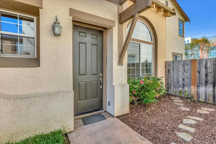 648 Villa Centre Way, San Jose, California 95128