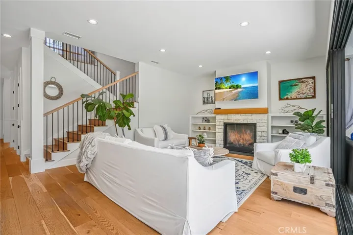 820 Calle De Arboles, Redondo Beach, California 90277