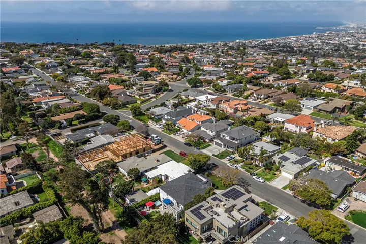 The beach and Riviera Village shopping center is close by.