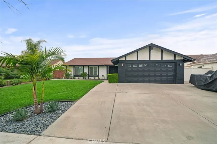 FRONT HOUSE