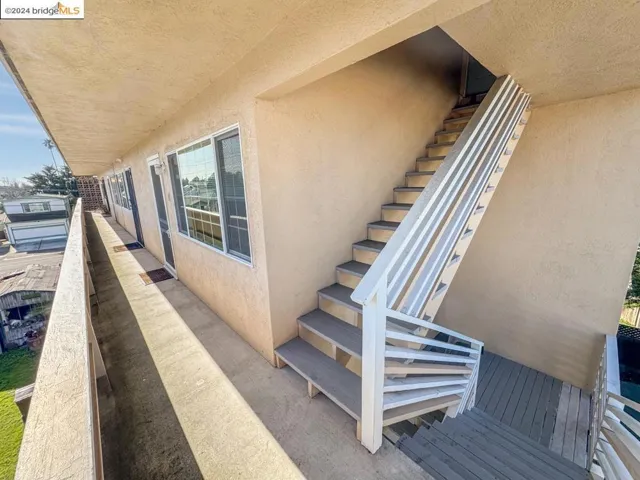 1145 Washington Ave, Albany, California 94706