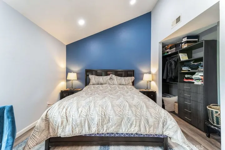 9740 Sepulveda Boulevard 26, North Hills, California 91343