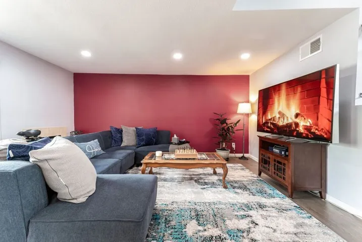 9740 Sepulveda Boulevard 26, North Hills, California 91343
