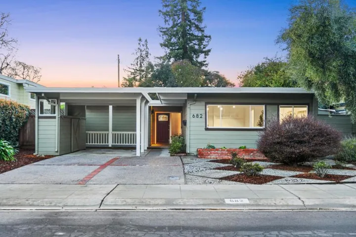 682 Wildwood Lane, Palo Alto, California 94303