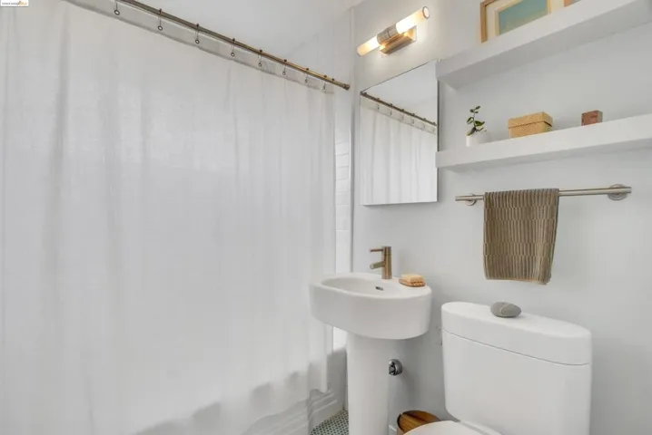 488 Bonnie Dr, El Cerrito, California 94530