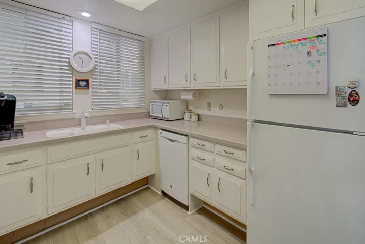 224 Avenida Majorca B, Laguna Woods, California 92637