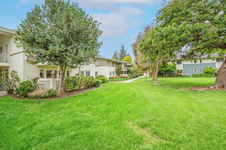 224 Avenida Majorca B, Laguna Woods, California 92637