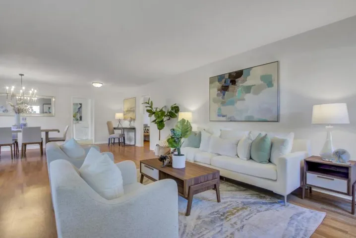 940 Hutchinson Avenue, Palo Alto, California 94301