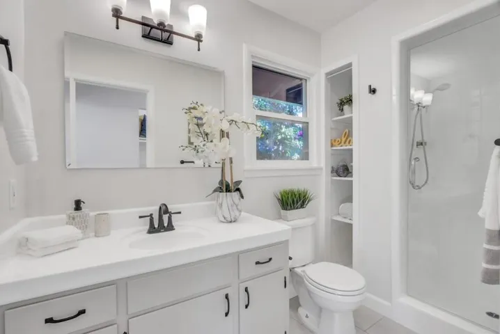 940 Hutchinson Avenue, Palo Alto, California 94301