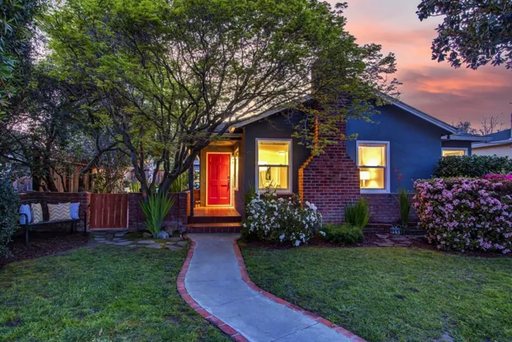 940 Hutchinson Avenue, Palo Alto, California 94301