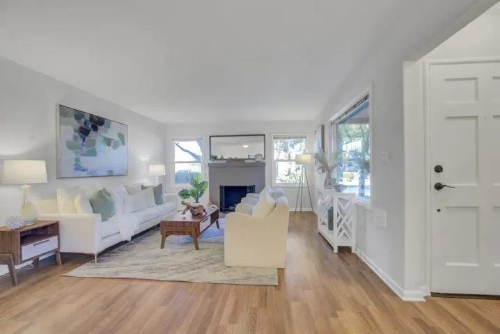 940 Hutchinson Avenue, Palo Alto, California 94301