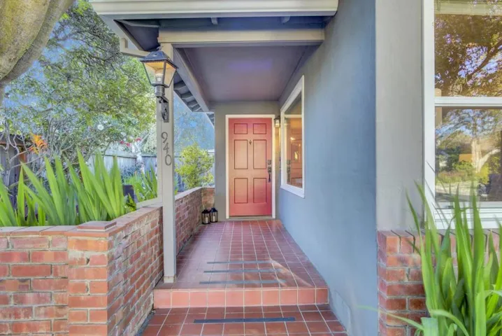 940 Hutchinson Avenue, Palo Alto, California 94301
