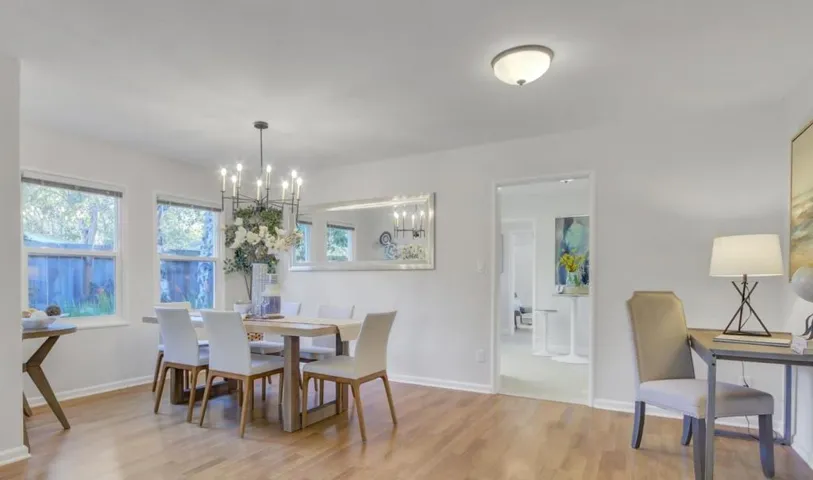 940 Hutchinson Avenue, Palo Alto, California 94301