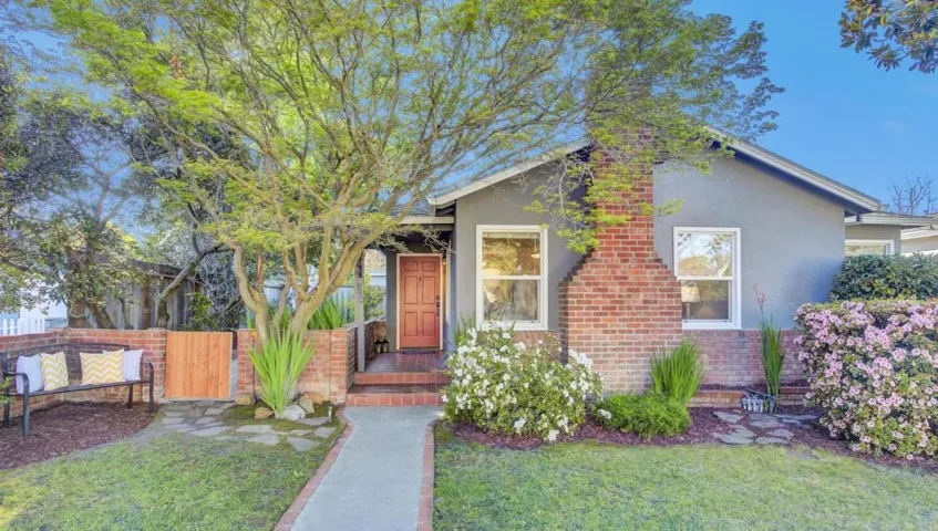 940 Hutchinson Avenue, Palo Alto, California 94301