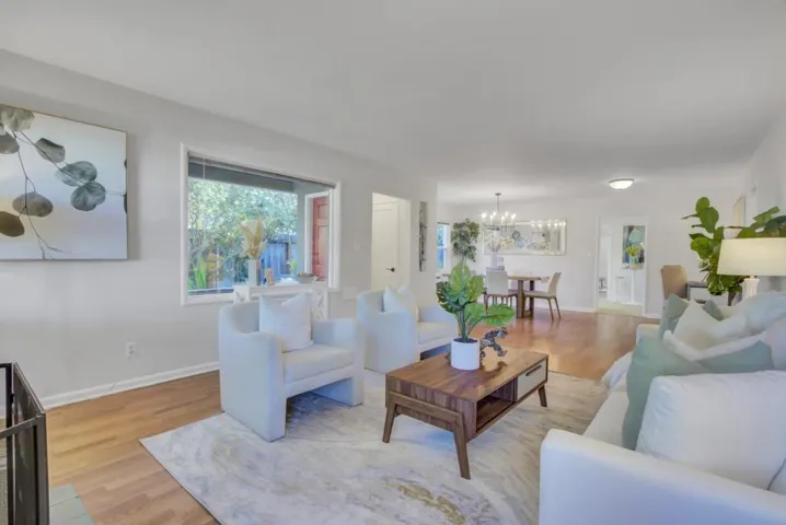 940 Hutchinson Avenue, Palo Alto, California 94301