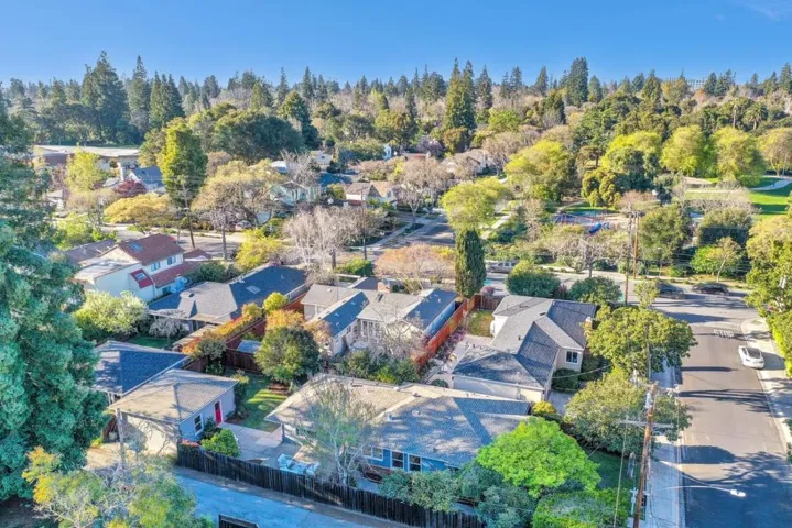 940 Hutchinson Avenue, Palo Alto, California 94301