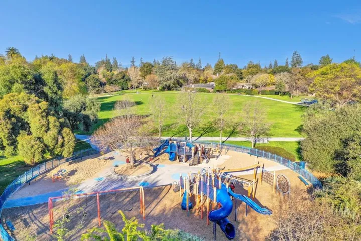 940 Hutchinson Avenue, Palo Alto, California 94301