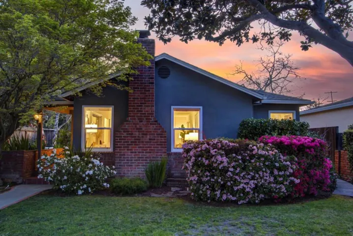 940 Hutchinson Avenue, Palo Alto, California 94301