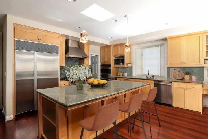 10492 Peralta Court, Cupertino, California 95014