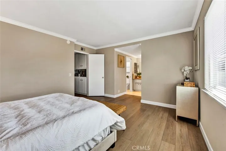 Crown Molding