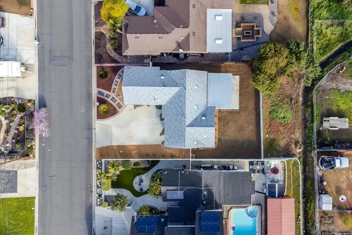 8006 Linen Dr, Santee, California 92071
