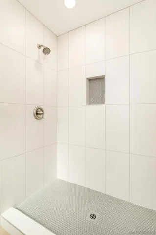 8006 Linen Dr, Santee, California 92071