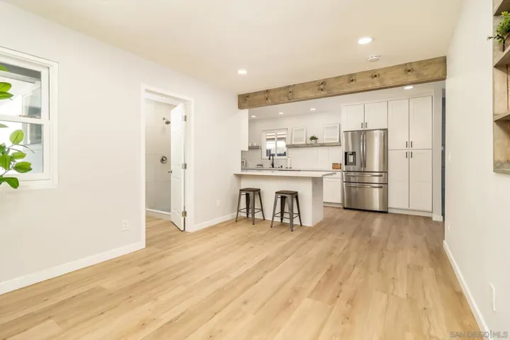8006 Linen Dr, Santee, California 92071