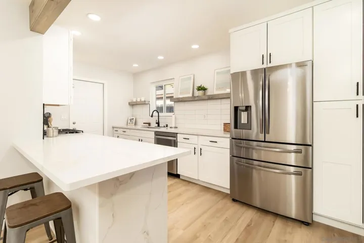 8006 Linen Dr, Santee, California 92071