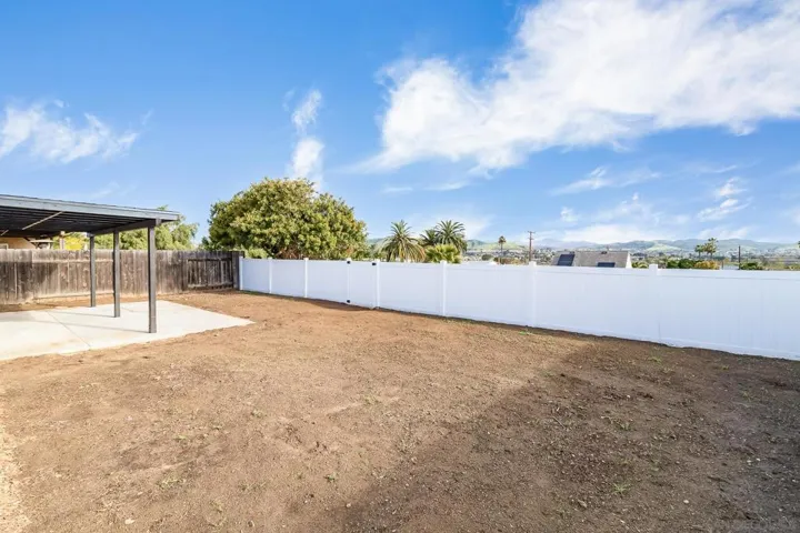 8006 Linen Dr, Santee, California 92071