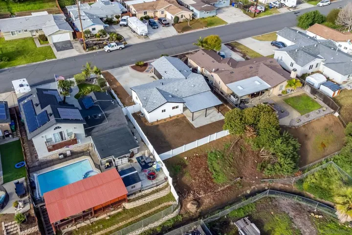 8006 Linen Dr, Santee, California 92071