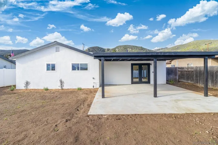 8006 Linen Dr, Santee, California 92071