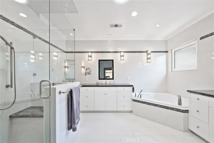 5536 W 122nd Street, Hawthorne, California 90250