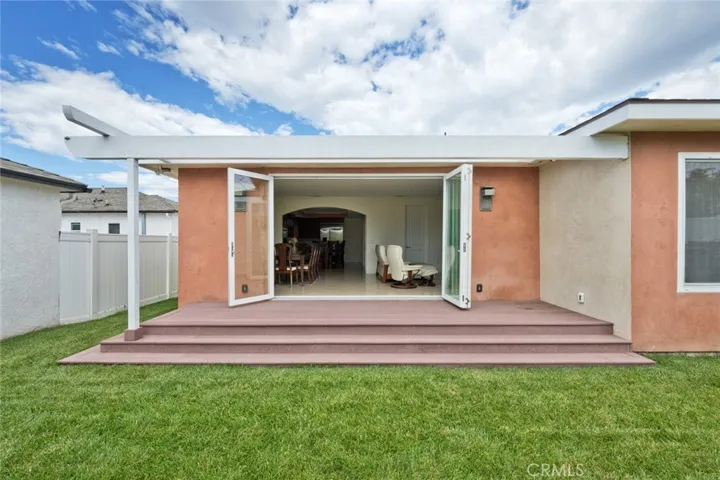 5536 W 122nd Street, Hawthorne, California 90250