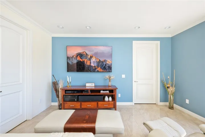5536 W 122nd Street, Hawthorne, California 90250