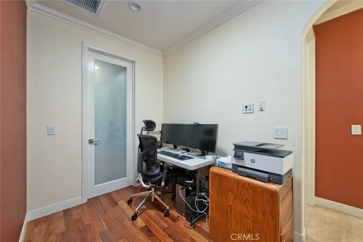 5536 W 122nd Street, Hawthorne, California 90250