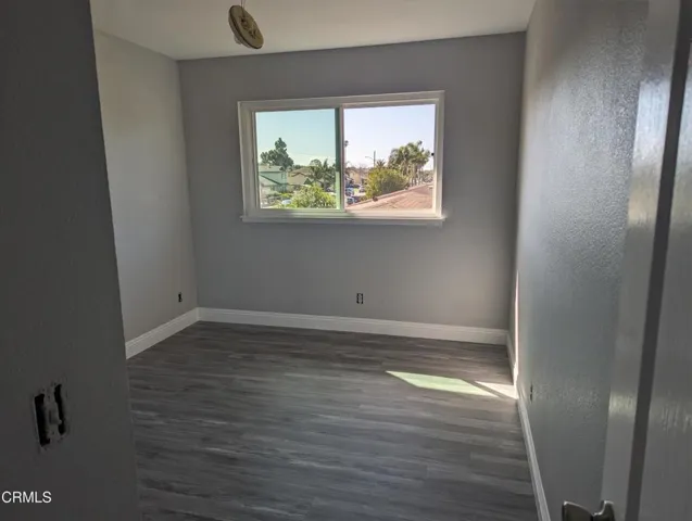 Middle Bedroom