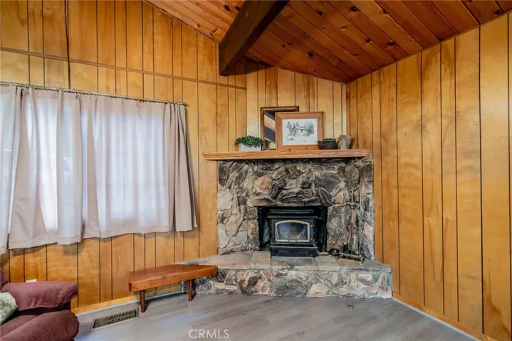 23769 Zurich Drive, Crestline, California 92325