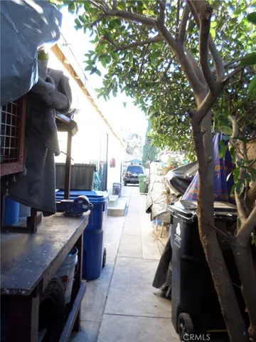 211 E 116th Street, Los Angeles, California 90061