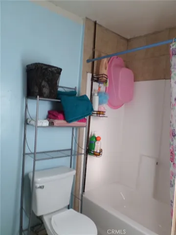 211 E 116th Street, Los Angeles, California 90061