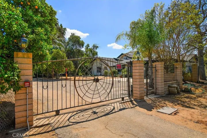 7860 Dufferin Avenue, Riverside, California 92504