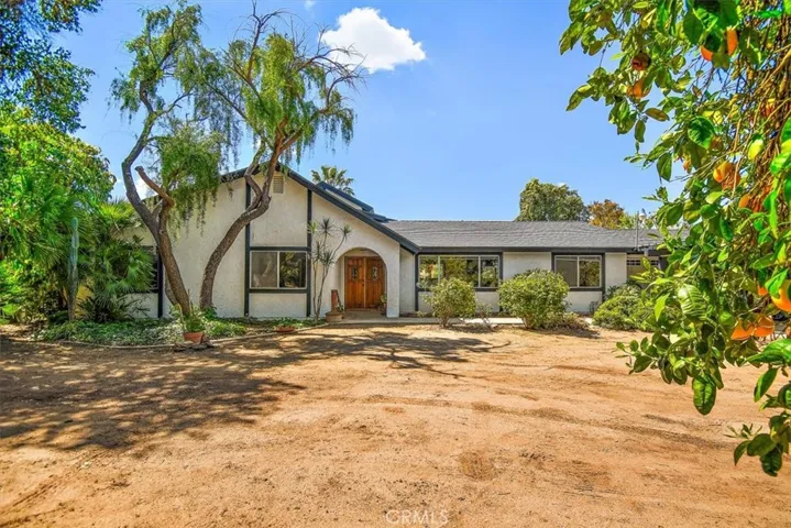 7860 Dufferin Avenue, Riverside, California 92504