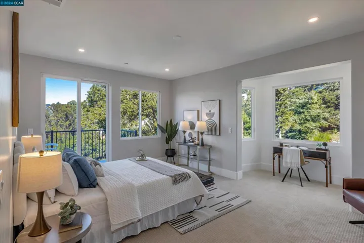 6655 Snake Rd, Oakland, California 94611