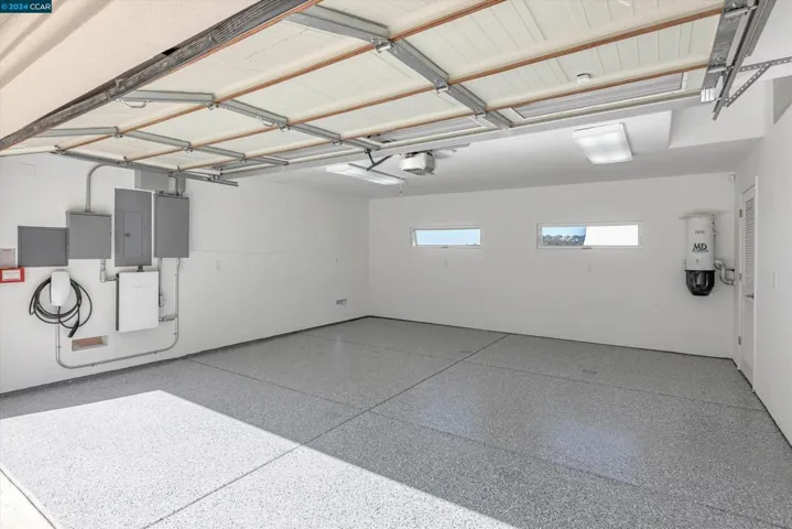 6655 Snake Rd, Oakland, California 94611